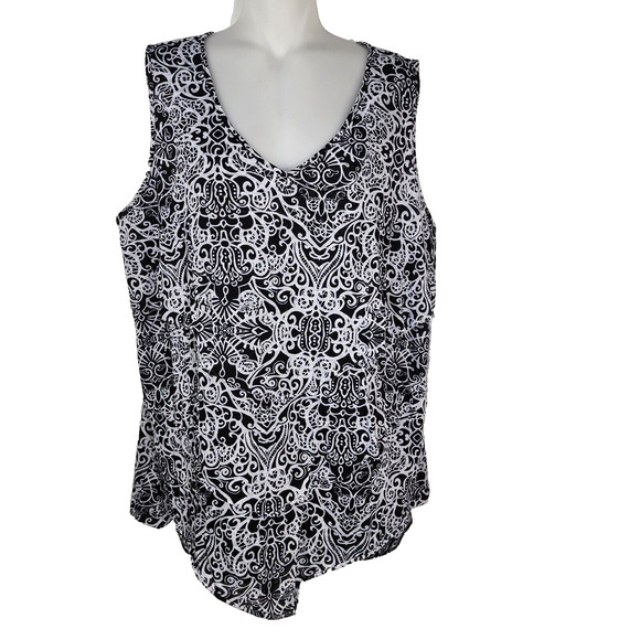 Catherines Women Tank Top Size 1X Black White Printed Tiered Layered V Neck Boho - Picture 1 of 9